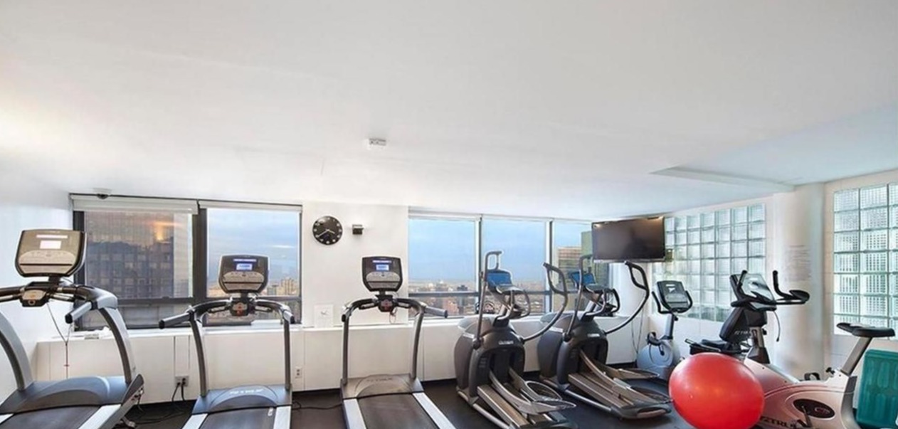 240 East 47th Street, Unit 9C Manhattan, NY 10017 - Photo 11 of 13