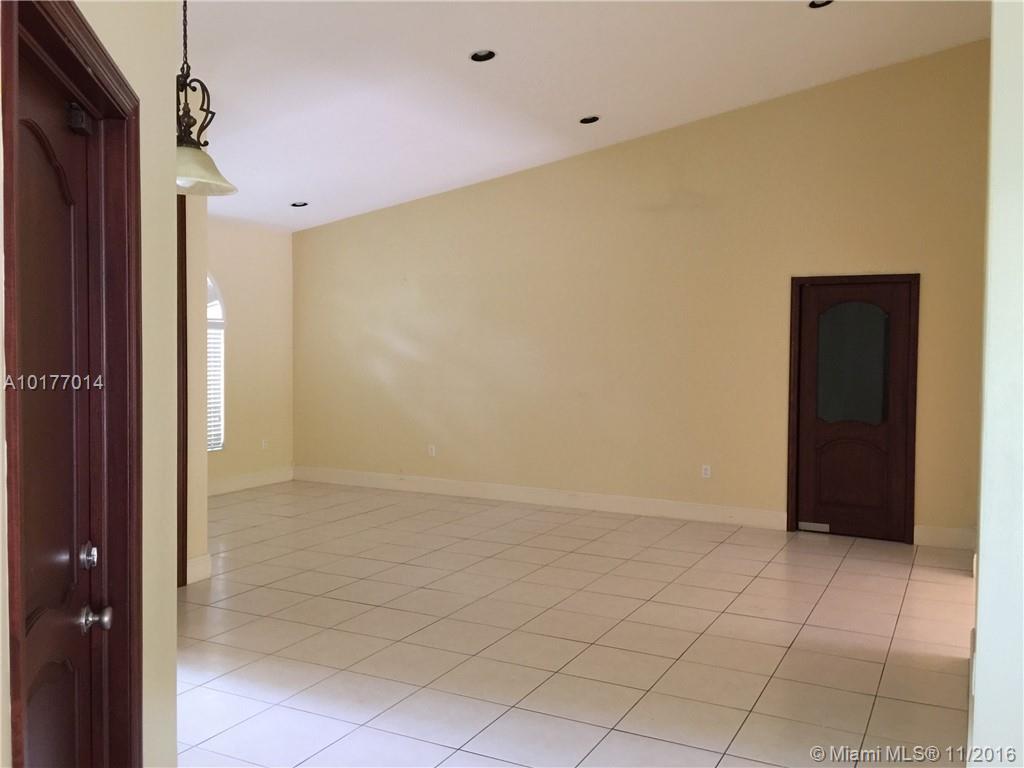 13550 Southwest 82nd Avenue Pinecrest, FL 33156 - Photo 7 of 29