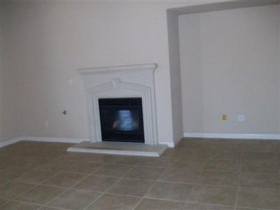 2602 Rising Mist Lane Bakersfield, CA 93313 - Photo 3 of 10 Gallery Image 3
