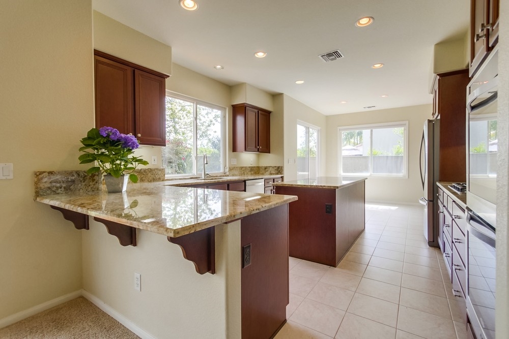 2935 Rancho Vacada Carlsbad, CA 92009 - Photo 8 of 25