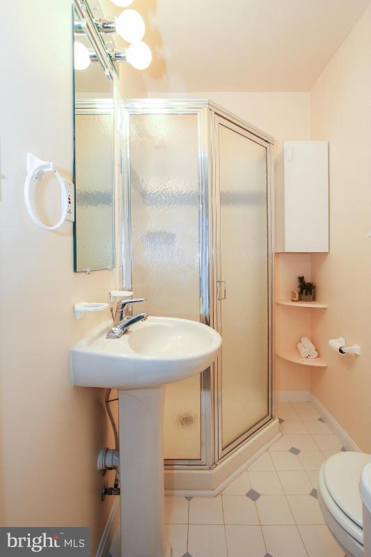 8712 Seven Locks Road Bethesda, MD 20817 - Photo 21 of 29