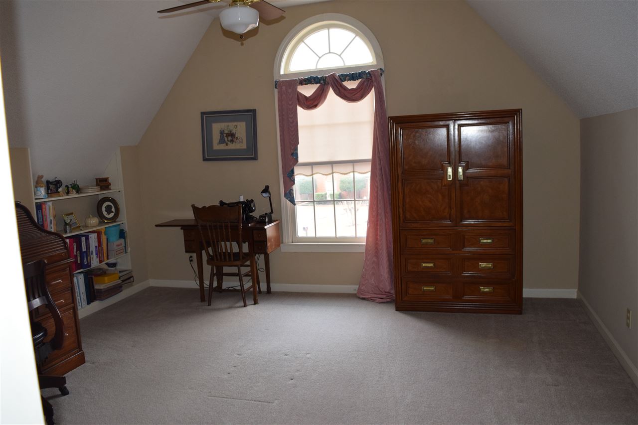 8521 Buckhurst Road Memphis, TN 38016 - Photo 14 of 19 Gallery Image 14