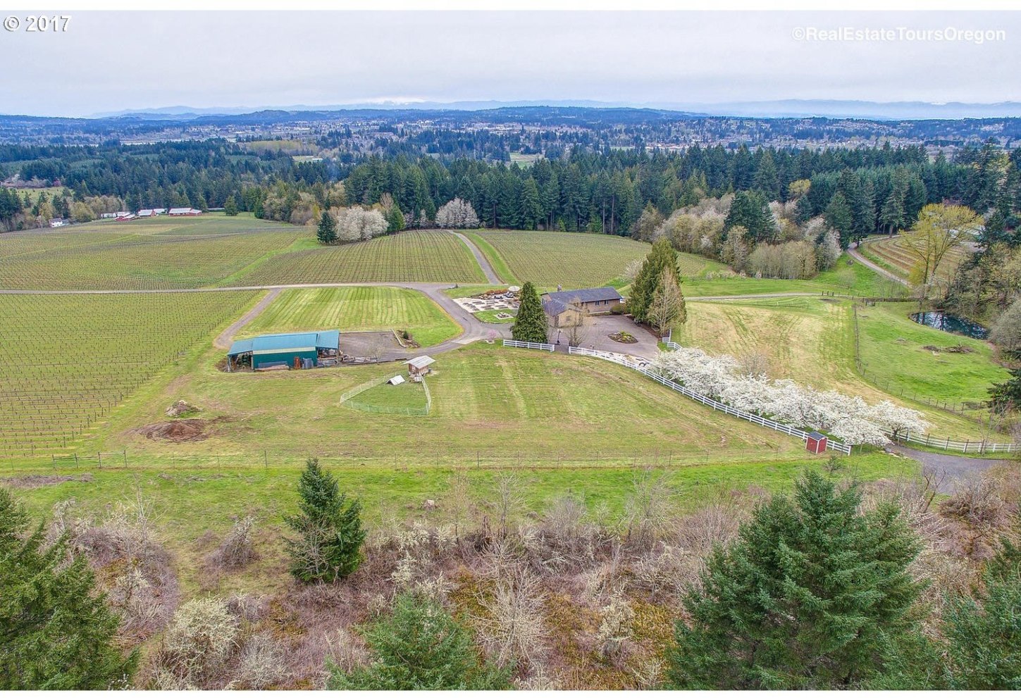 20650 Southwest Ramblin Reck Road Sherwood, OR 97140 - Photo 29 of 32 Gallery Image 29