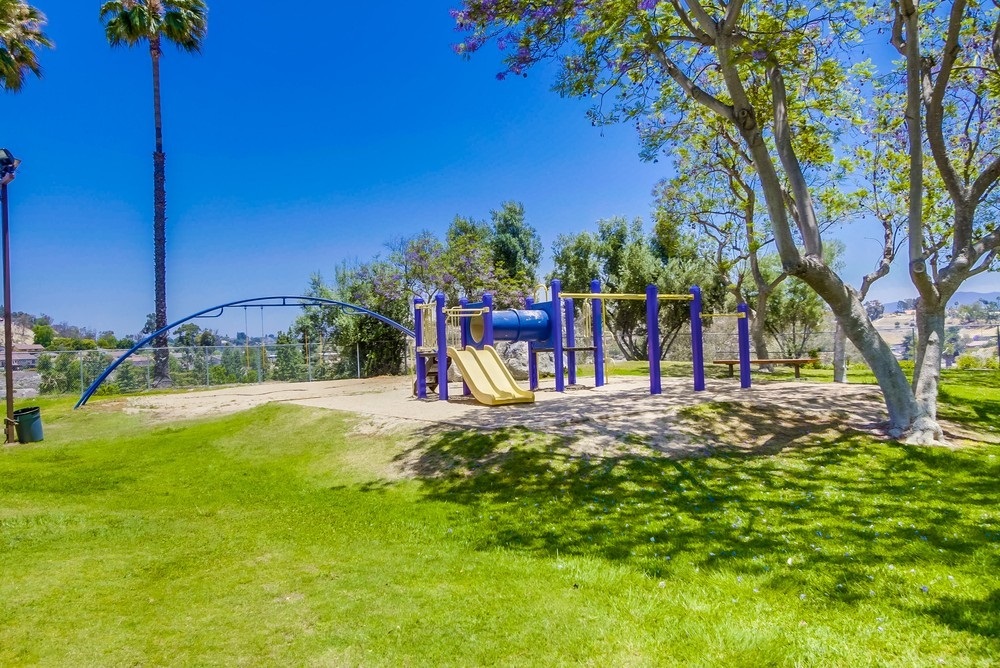 2613 Summitview Lane Spring Valley, CA 91977 - Photo 25 of 25 Gallery Image 25