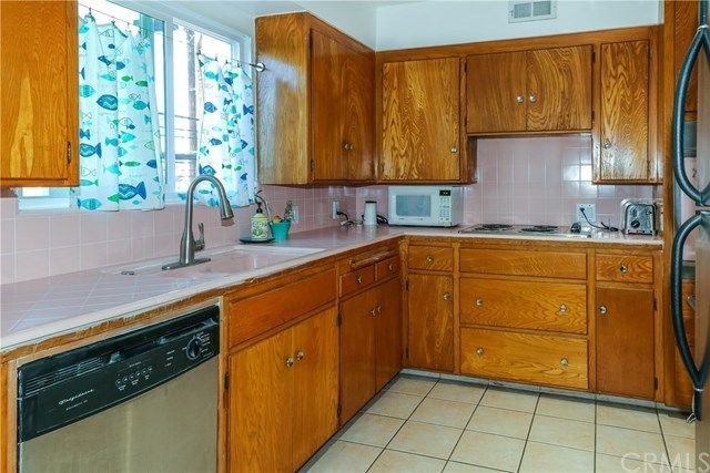 $405,000 | 2105 East Ocean Boulevard, Unit 12, Long Beach, CA 90803