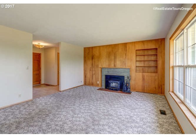 4360 Southwest Minter Bridge Road Hillsboro, OR 97123 - Photo 7 of 32