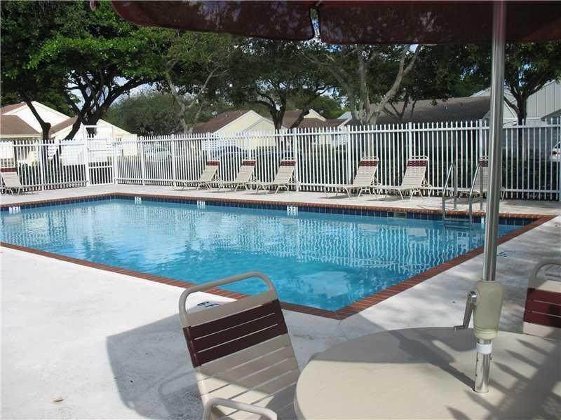 Country Walk Miami, FL 33186 - Photo 4 of 7