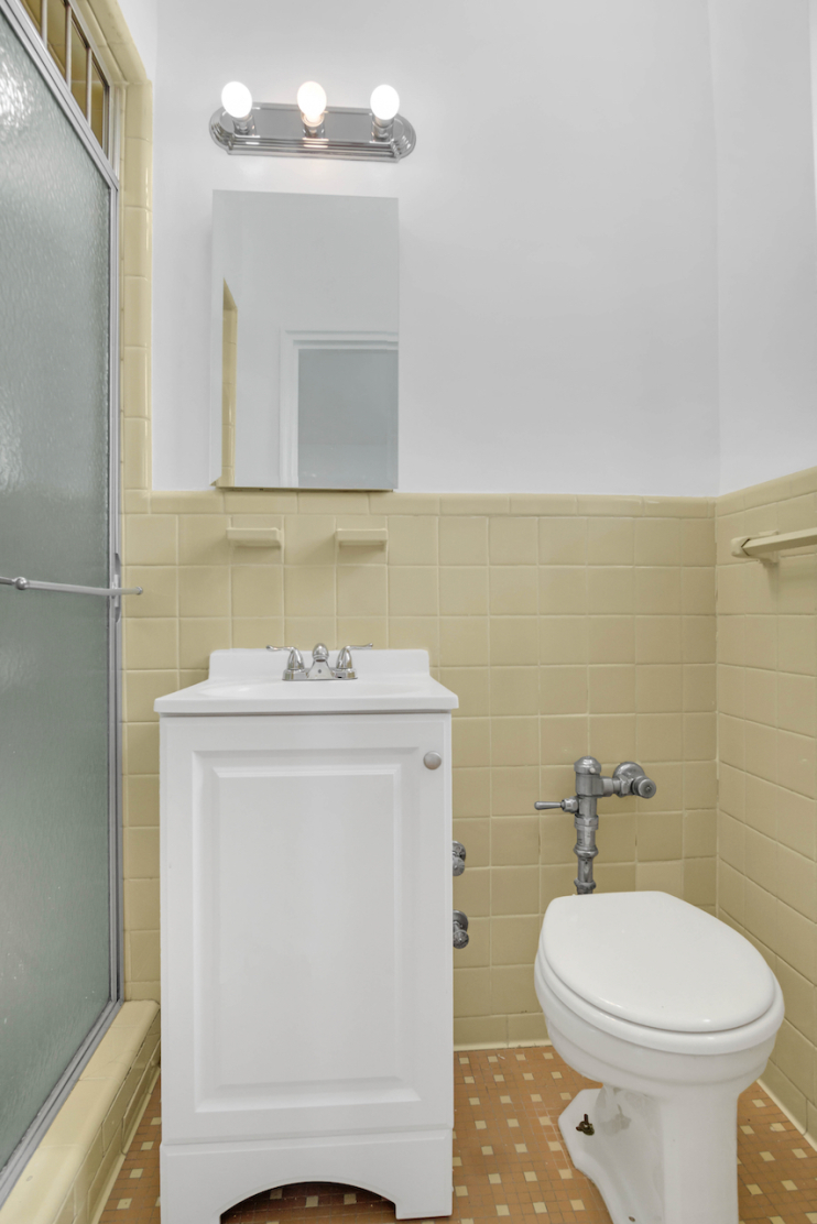 3850 Hudson Manor Terrace, Unit 4BE Bronx, NY 10463 - Photo 7 of 12