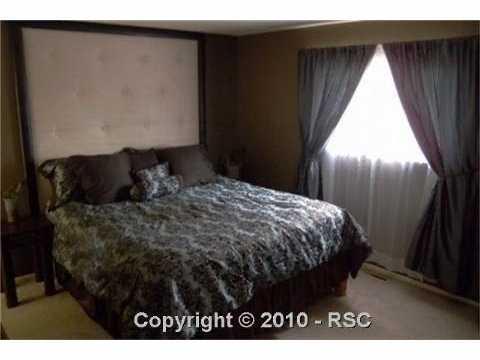 649 Paradise Lane Colorado Springs, CO 80904 - Photo 8 of 13 Tastefully decorated Master