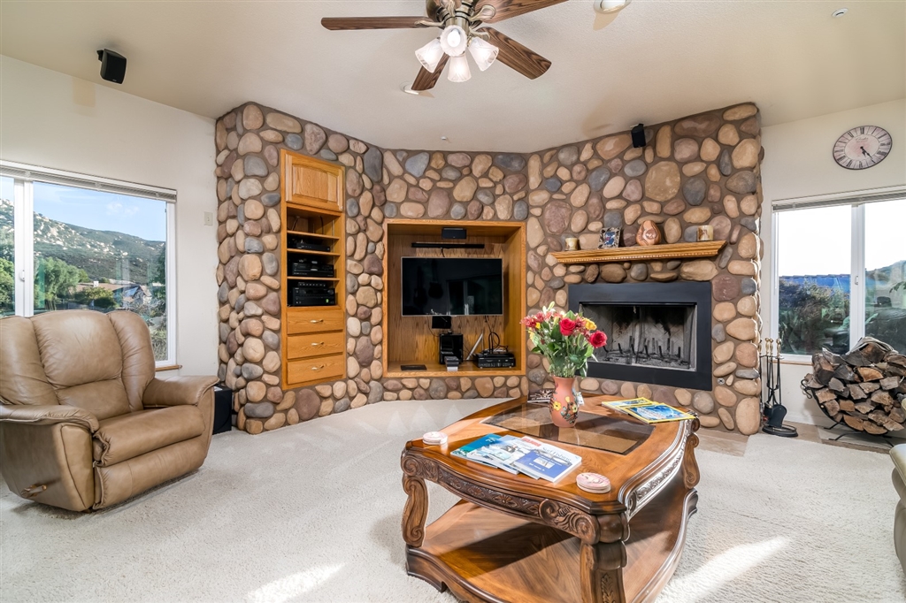 15120 Moonglow Drive Ramona, CA 92065 - Photo 7 of 25