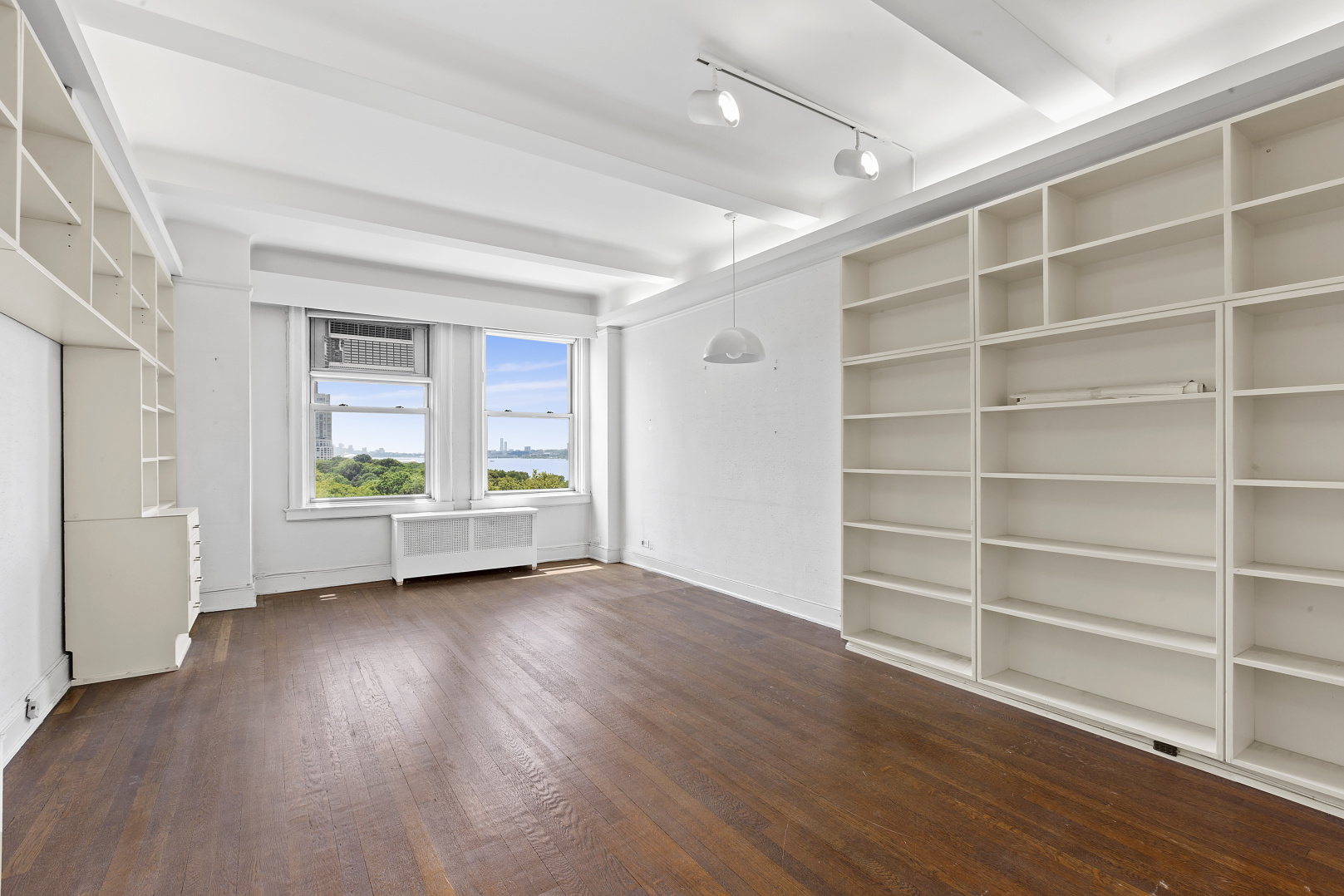 110-118 Riverside Drive, Unit 10D Manhattan, NY 10024 - Photo 5 of 12