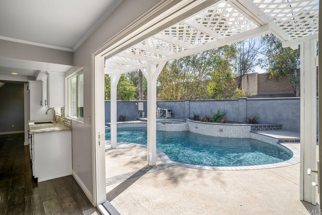 13516 Darvalle Street Cerritos, CA 90703 - Photo 56 of 75