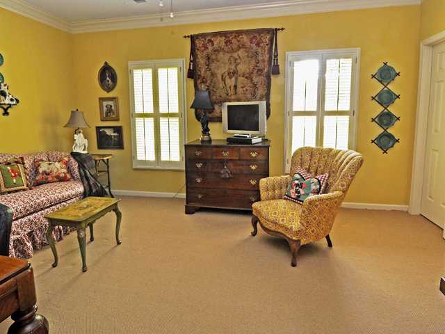 5233 Lexington Road Memphis, TN 38120 - Photo 13 of 19 Gallery Image 13