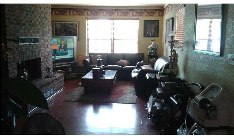 18811 Northwest 11th Road Miami, FL 33169 - Photo 7 of 12
