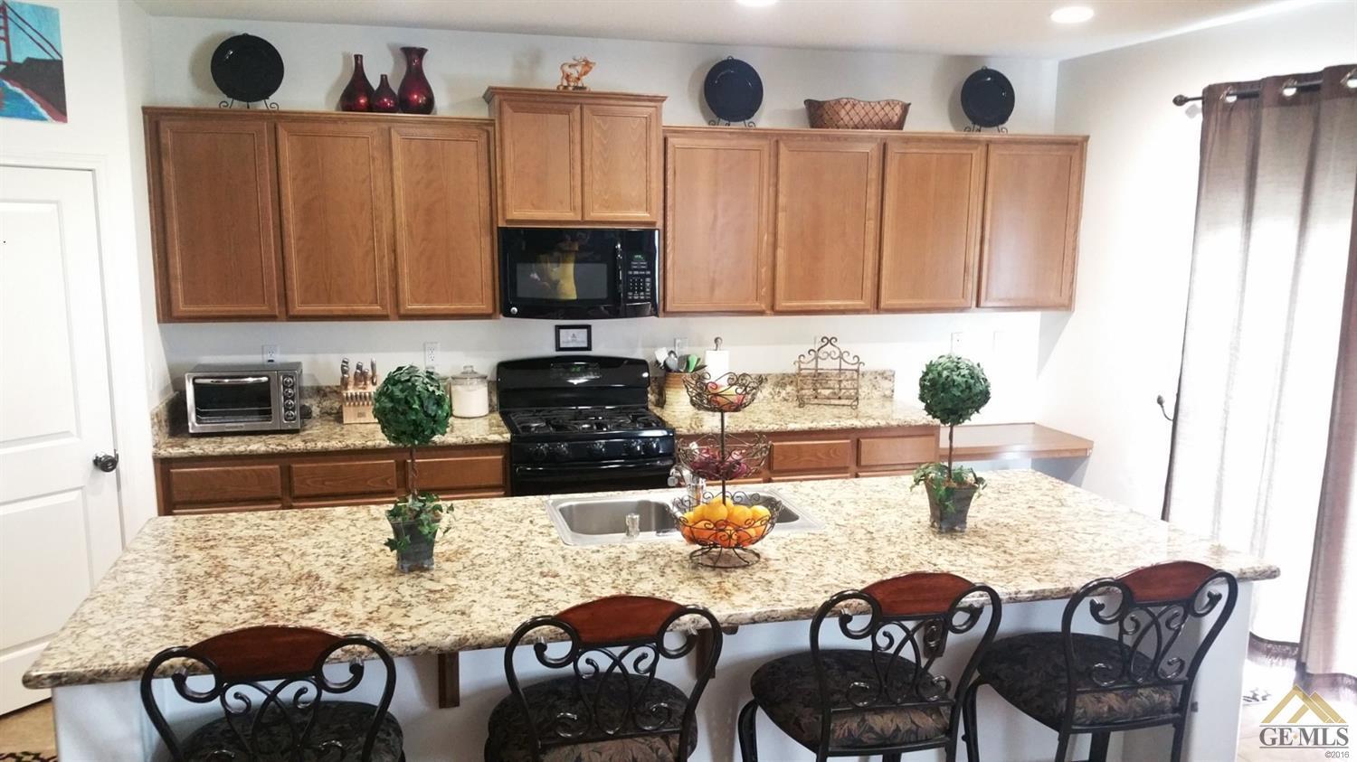 4513 Basque Street Bakersfield, CA 93313 - Photo 13 of 28