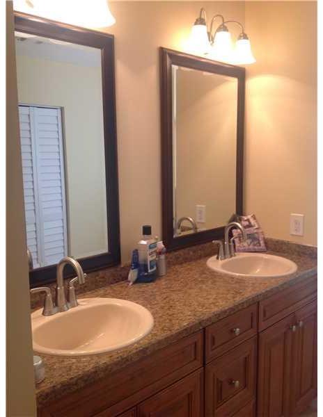 Buttonwood Hammocks Coconut Creek, FL 33063 - Photo 22 of 35