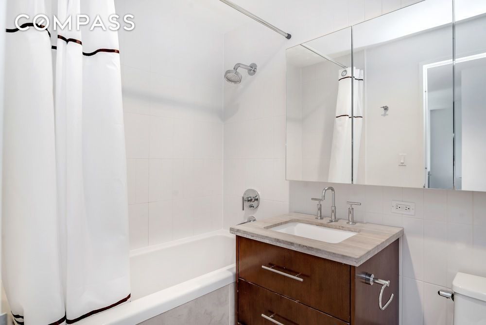 125 North 5th Street, Unit 3D Brooklyn, NY 11249 - Photo 4 of 9