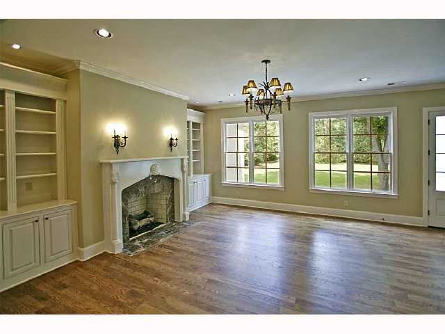 4948 Barfield Road Memphis, TN 38117 - Photo 3 of 9