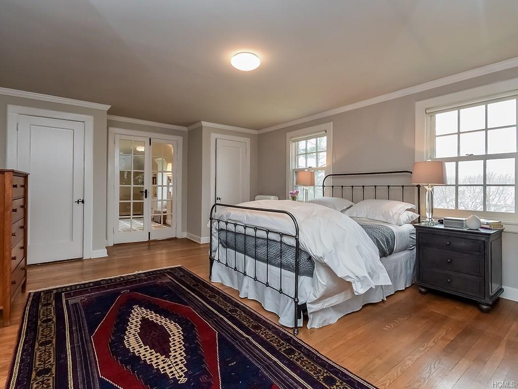 69 Wellington Road New Rochelle, NY 10804 - Photo 13 of 30