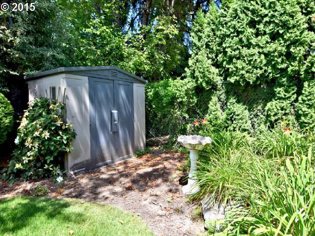 16045 Southwest Rosa Road Beaverton, OR 97007 - Photo 14 of 16 Gallery Image 14