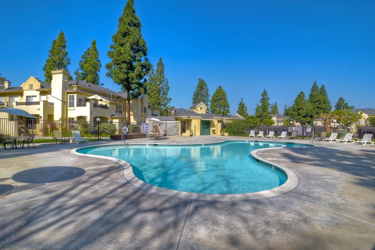725 Brookstone Road, Unit 201 Chula Vista, CA 91913 - Photo 17 of 21 Gallery Image 17