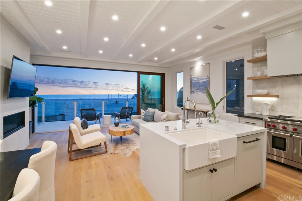 2120 The Strand Hermosa Beach, CA 90254 - Photo 14 of 51