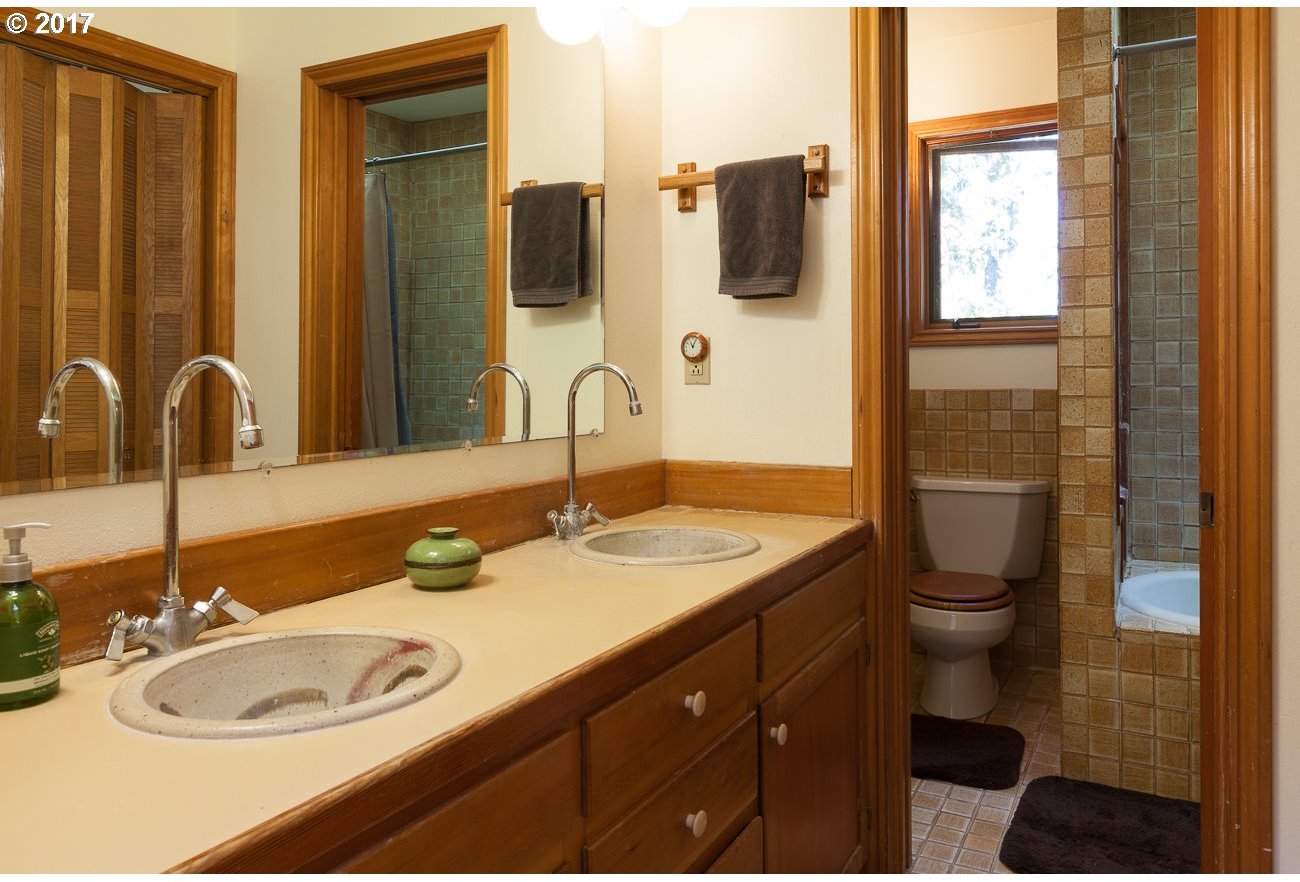 1840 Paradise Ridge Place Mosier, OR 97040 - Photo 19 of 32 Gallery Image 19
