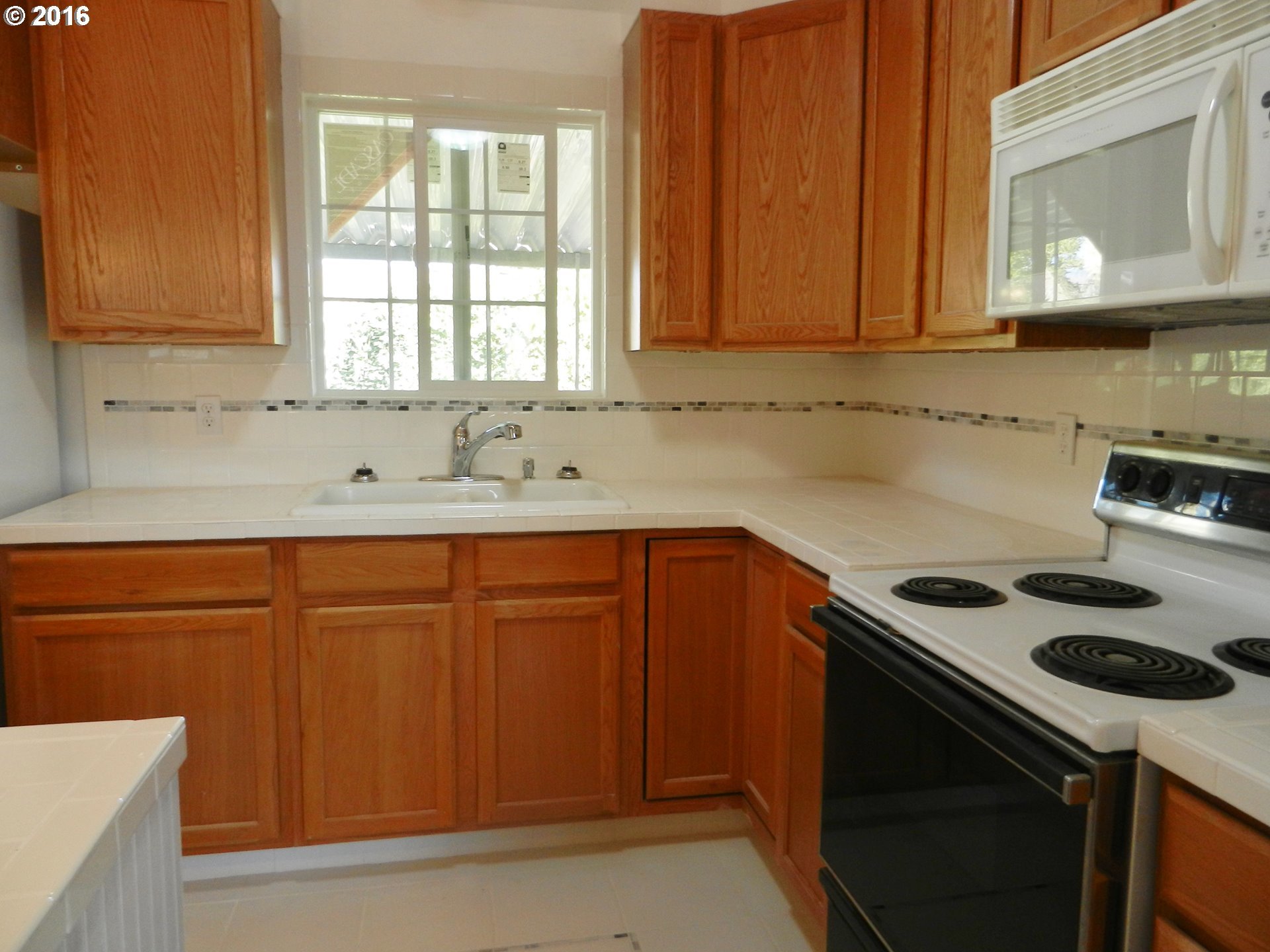 1970 Sallal Road Woodburn, OR 97071 - Photo 5 of 10 Gallery Image 5