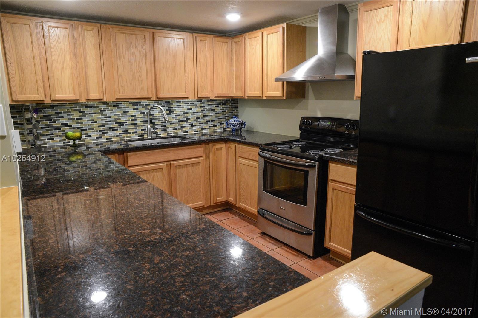 1655 Northeast 115th Street, Unit 5B Miami, FL 33181 - Photo 5 of 19