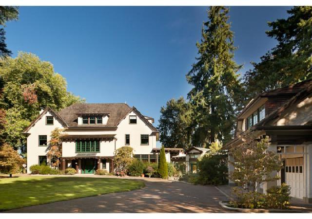 11388 Southwest Riverwood Road Portland, OR 97219 - Photo 1 of 16 Gallery Image 1