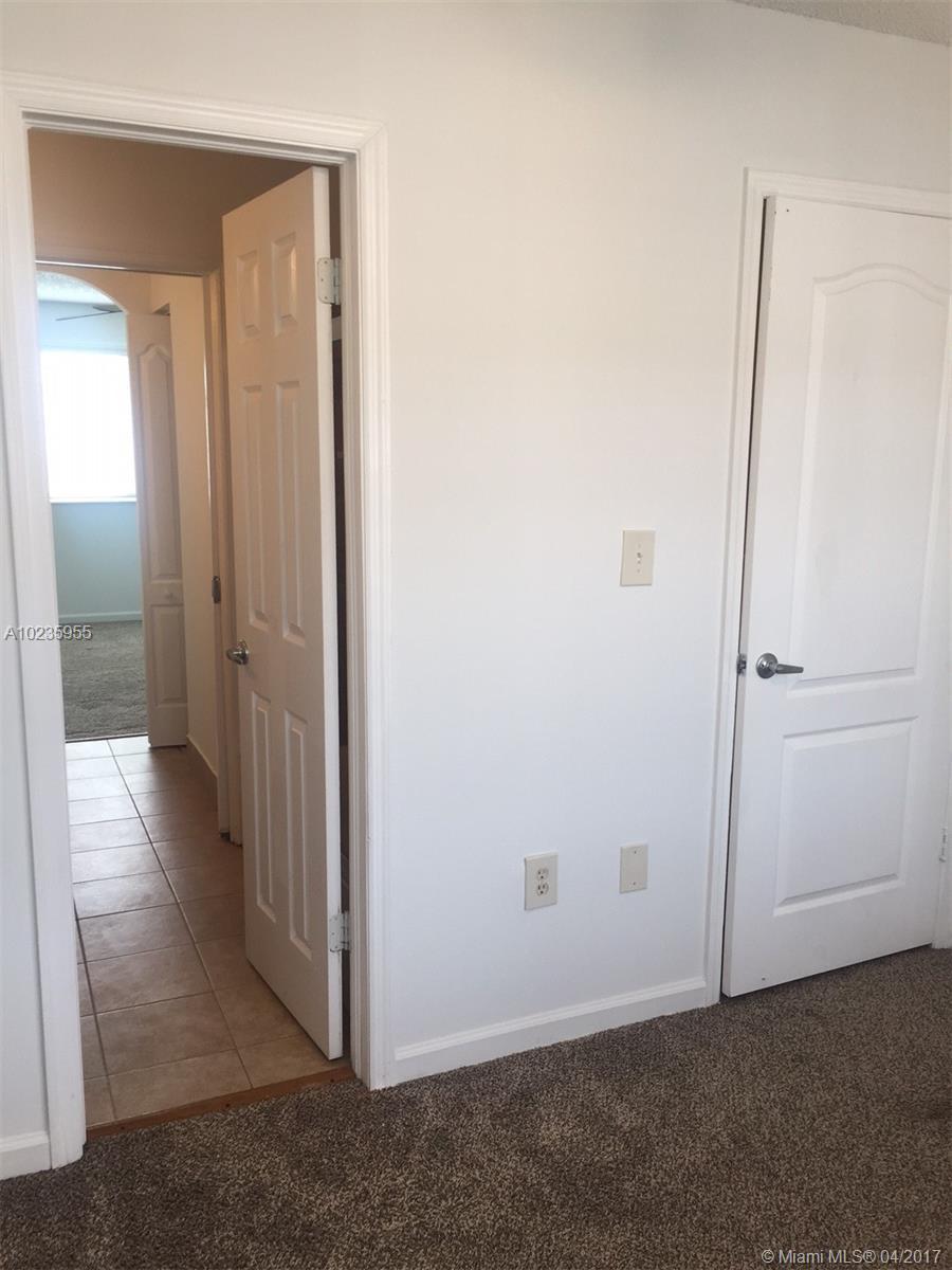 14279 Southwest 121st Place, Unit 4 Miami, FL 33186 - Photo 15 of 23