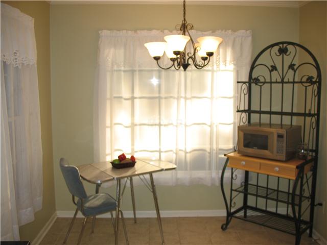 2345 Howard Road Germantown, TN 38138 - Photo 3 of 16 Gallery Image 3