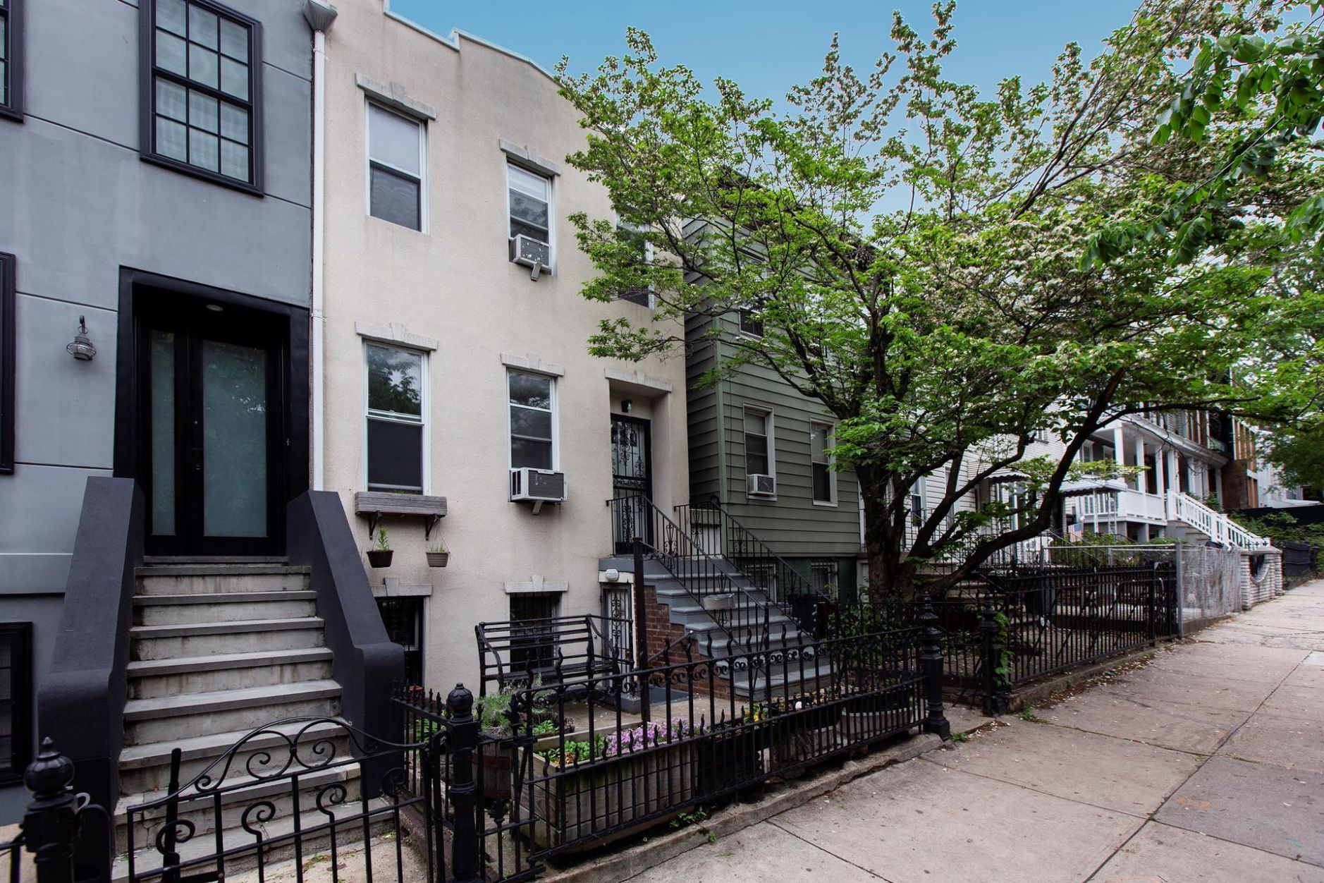 211 14th Street Brooklyn, NY 11215 - Photo 1 of 6