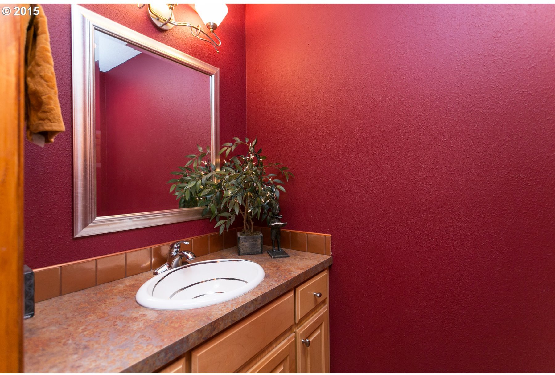 14135 Southwest Hargis Road Beaverton, OR 97008 - Photo 17 of 32 Gallery Image 17