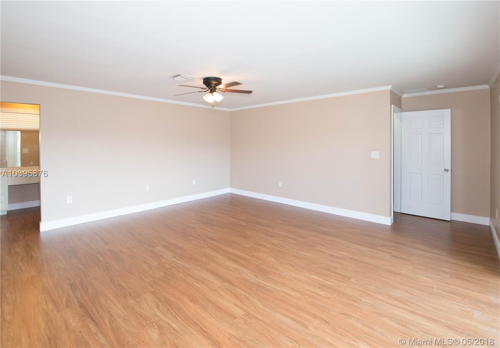 15185 Montrose Road Miami Lakes, FL 33016 - Photo 16 of 25 Gallery Image 16
