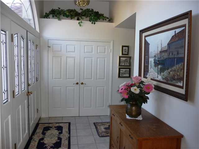 1090 Ridge Heights Drive Fallbrook, CA 92028 - Photo 5 of 7 ENTRY HALLWAY