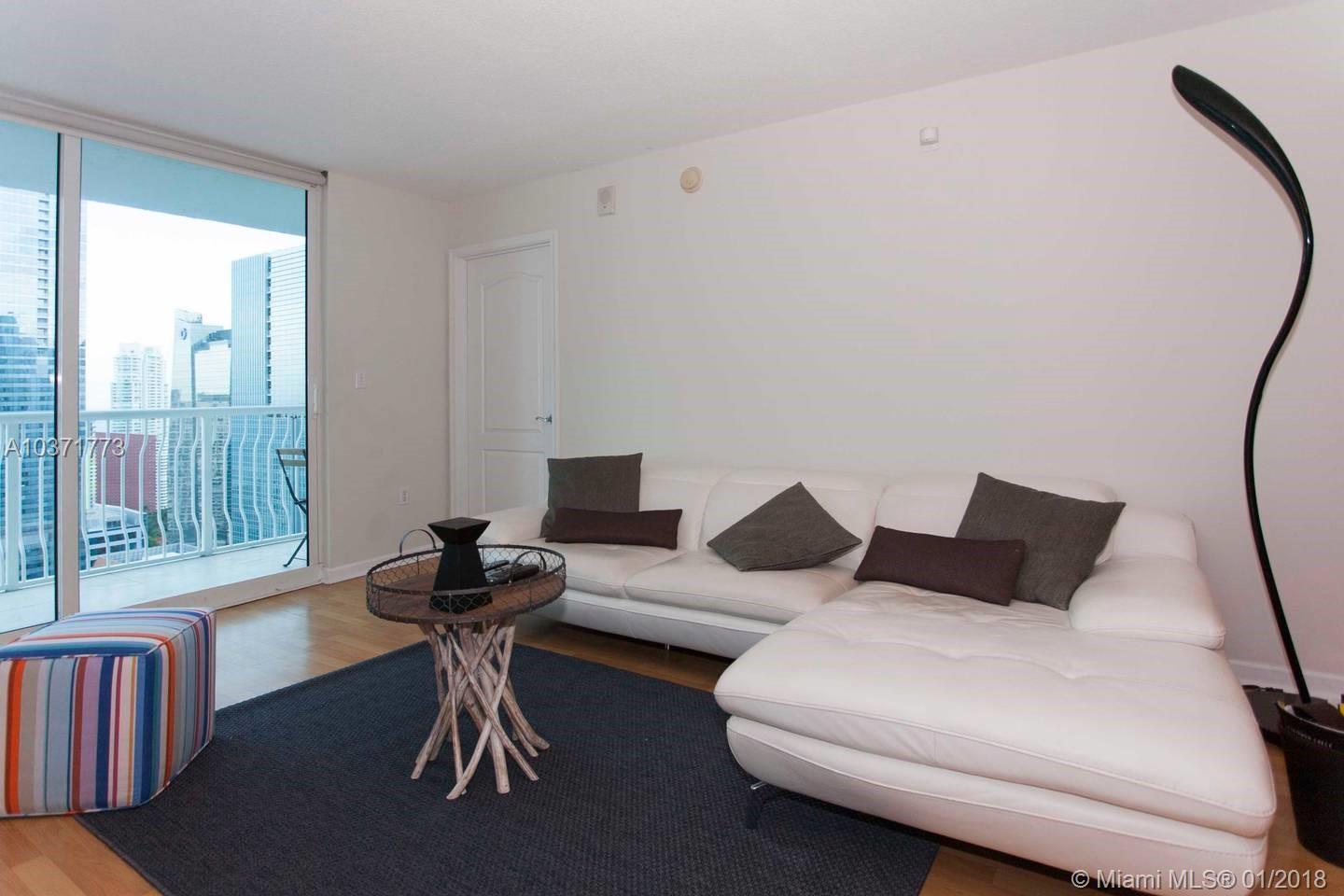 1200 Brickell Bay Drive, Unit 3915 Miami, FL 33131 - Photo 5 of 40