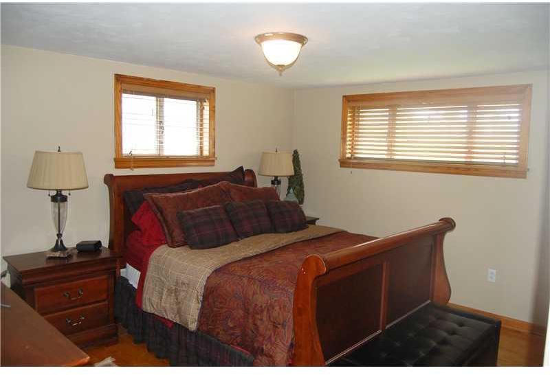 2391 Mt Pleasant Road Mount Pleasant, PA 15666 - Photo 9 of 17 Gallery Image 9