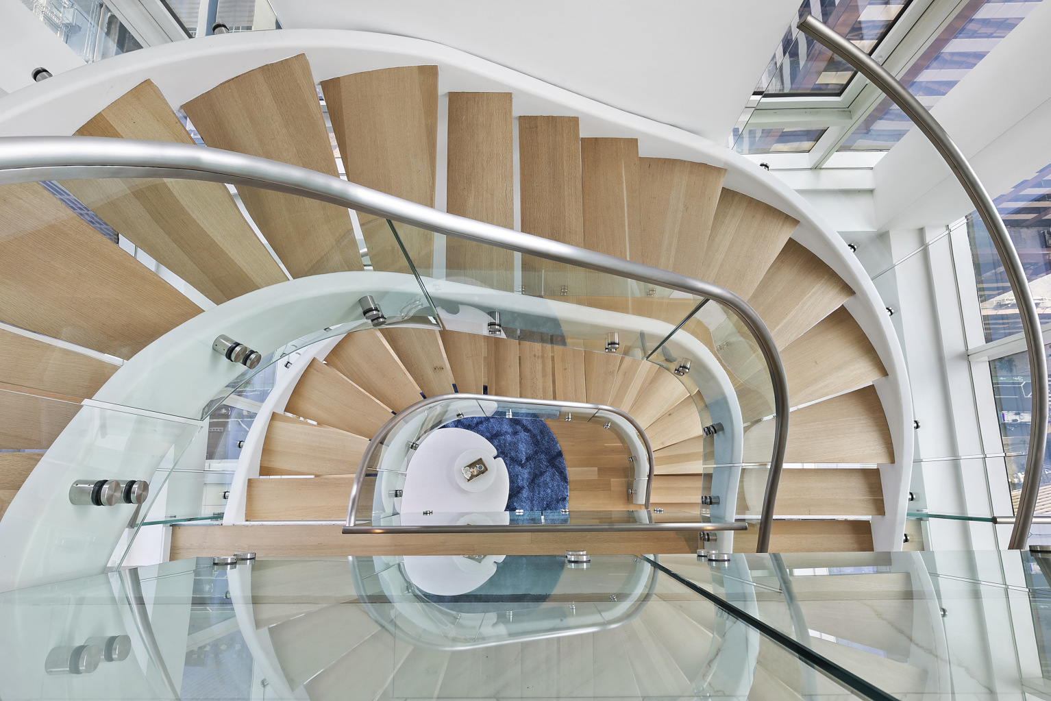 135 West 52nd Street, Unit PH1 Manhattan, NY 10019 - Photo 15 of 27