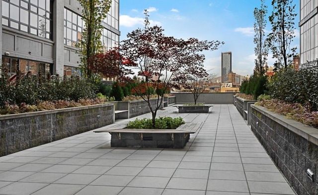 $939,000 | 360 Furman Street, Unit 842 | Brooklyn Heights