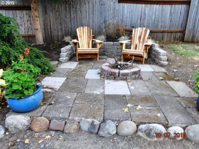 801 Page Road Winchester, OR 97495 - Photo 14 of 16 Gallery Image 14