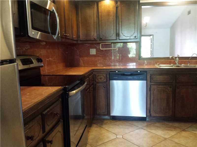 Springtree Lakes Sunrise, FL 33351 - Photo 5 of 28