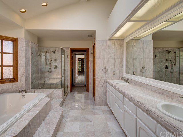 7 Sunpeak Irvine, CA 92603 - Photo 19 of 32