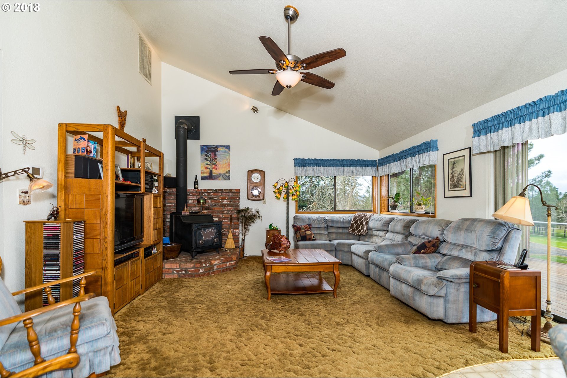 2246 Plat I Road Sutherlin, OR 97479 - Photo 7 of 32 Gallery Image 7
