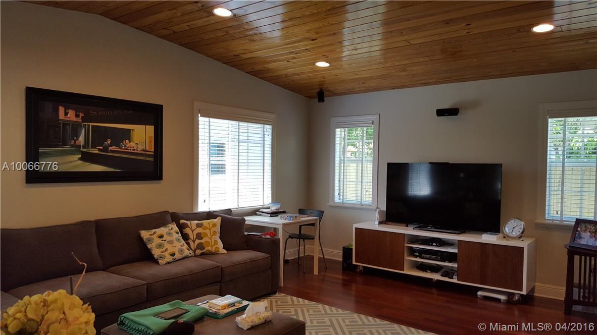 10000 Southwest 82nd Terrace Miami, FL 33173 - Photo 7 of 12