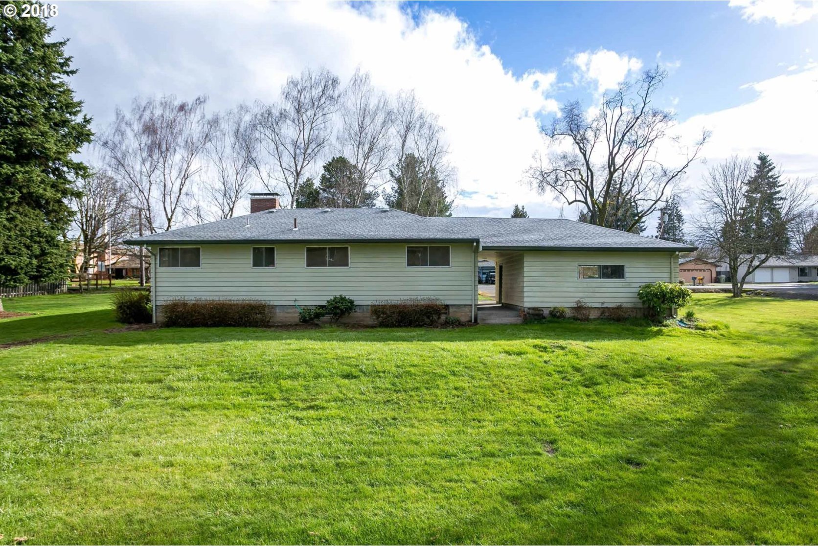 5459 Southeast Golden Road Hillsboro, OR 97123 - Photo 4 of 29 Gallery Image 4