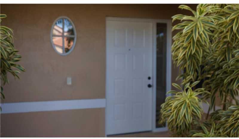 Silver Lakes Pembroke Pines, FL 33029 - Photo 2 of 19