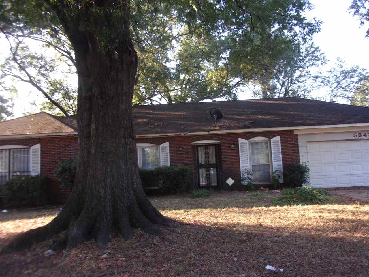 5847 Knight Arnold Road Memphis, TN 38115 - Photo 2 of 18