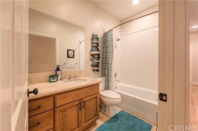 821 North Frederic Street Burbank, CA 91505 - Photo 17 of 23