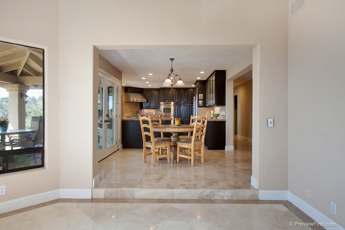 32 Rollingview Lane Fallbrook, CA 92028 - Photo 7 of 25